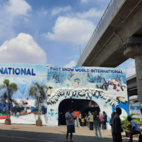 Galeri First Frozen Kingdom (1)